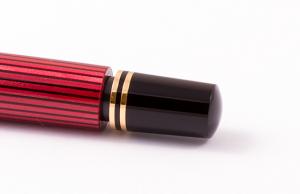 Pelikan Souveraen - Black and Red GT, перьевая ручка, F