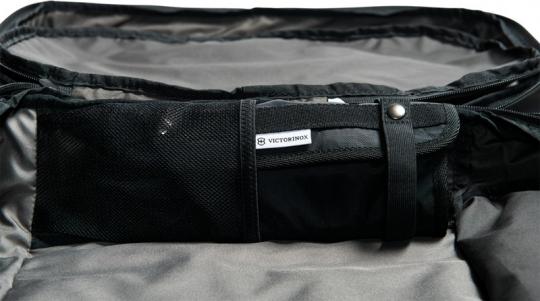 Рюкзак Victorinox Altmont Deluxe Travel Laptop 15'', чёрный, 30x26x46 см, 25 л