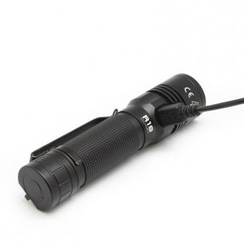 Фонарь светодиодный Olight R18 (комплект)