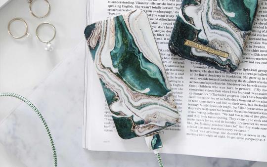 Кабель iDeal для iPhone, 2 м, "Golden Jade Marble"
