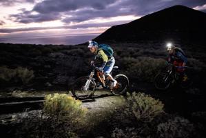 Фонарь светодиодный налобный LED Lenser XEO 19R зеленый, 2000 лм., аккумулятор