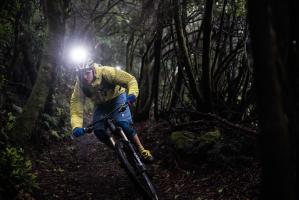 Фонарь светодиодный налобный LED Lenser XEO 19R зеленый, 2000 лм., аккумулятор