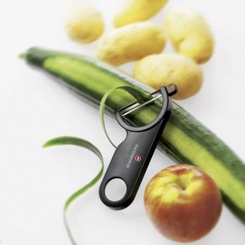 Картофелечистка Victorinox черная*